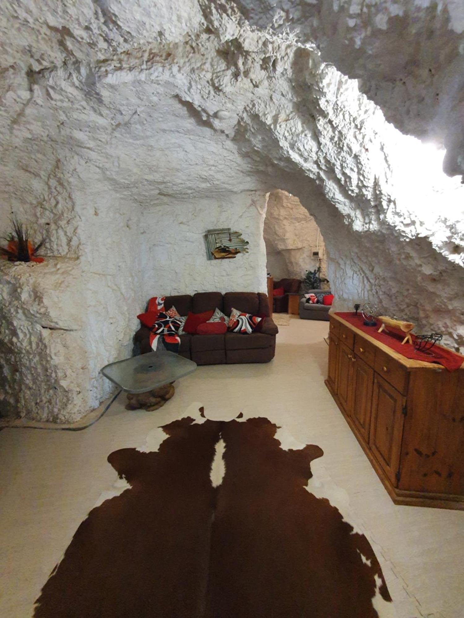 Fossickers Den Dugout Accommodation White Cliffs Ngoại thất bức ảnh